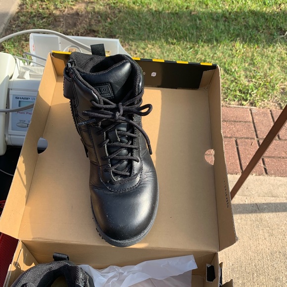 Boots - Picture 2 of 5